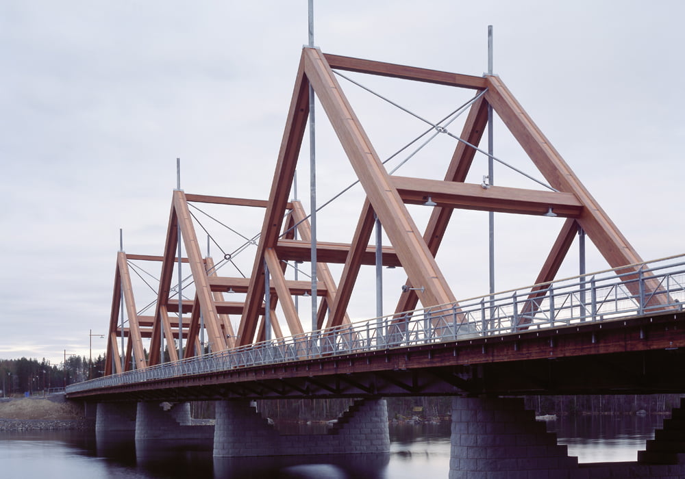 Tämän kuvan alt-attribuutti on tyhjä; Tiedoston nimi on 2000-Vihantasalmen-silta.jpg